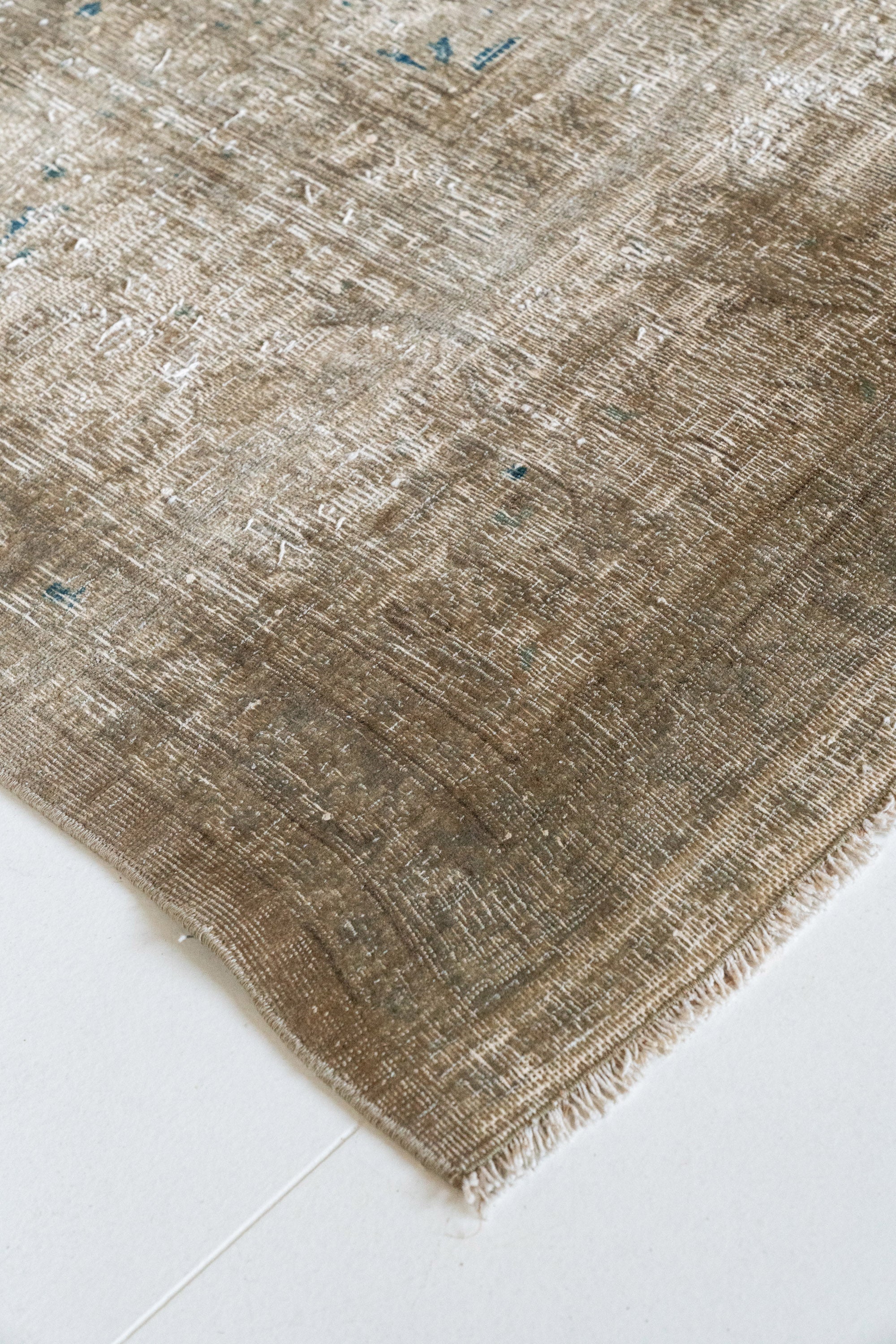 District Loom Vintage Area Rug Leon