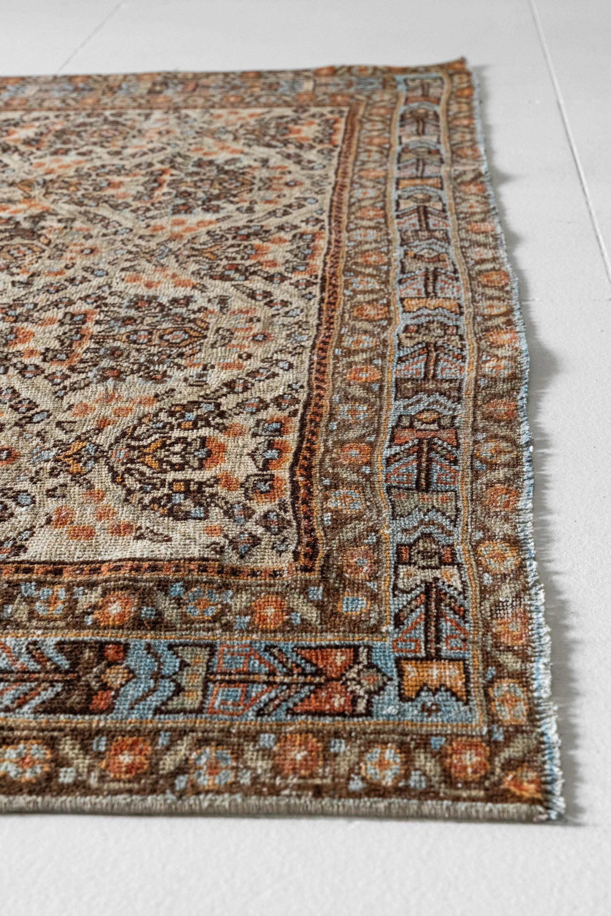 District Loom Vintage Avshar scatter rug Vandalia