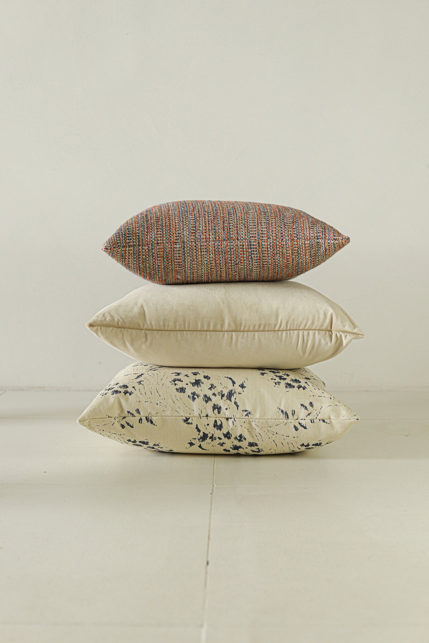 District Loom x Vantage Design Pillow No. 10 - 18x18